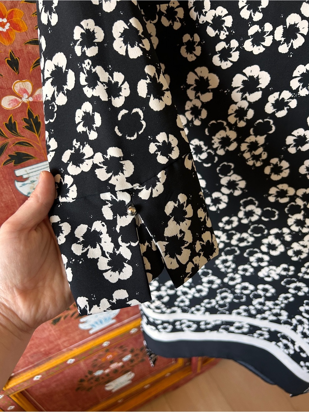 H&M Black and White Floral Tie-Waist 3/4 Sleeve Dress - Picture 3 of 6